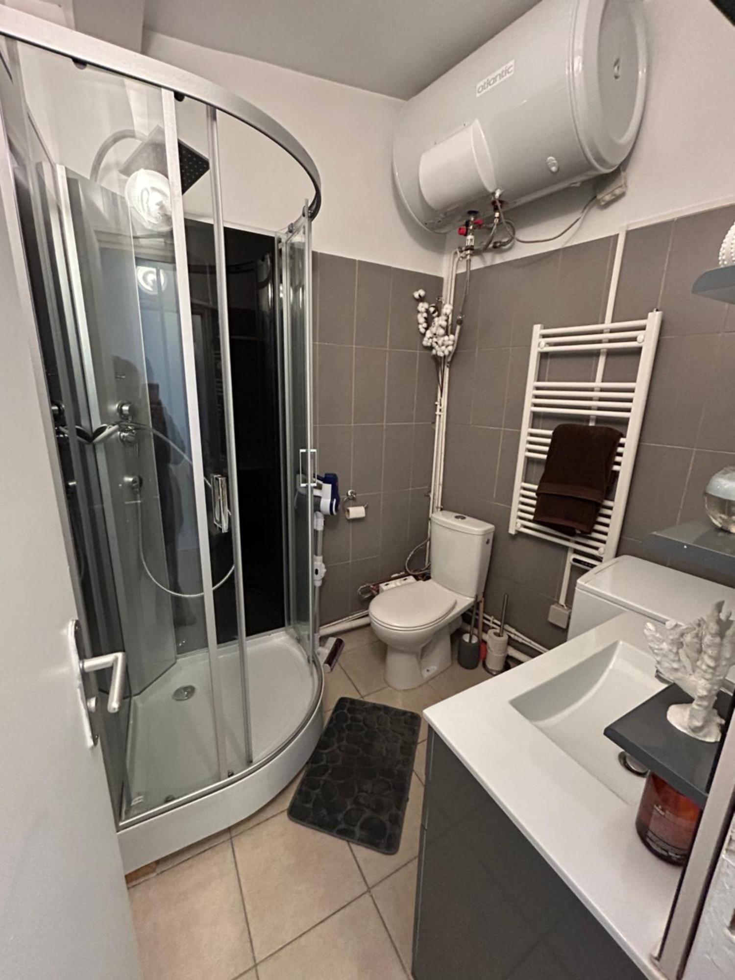 Grand Studio Entierement Renove Au Coeur De Paris Lejlighed Eksteriør billede
