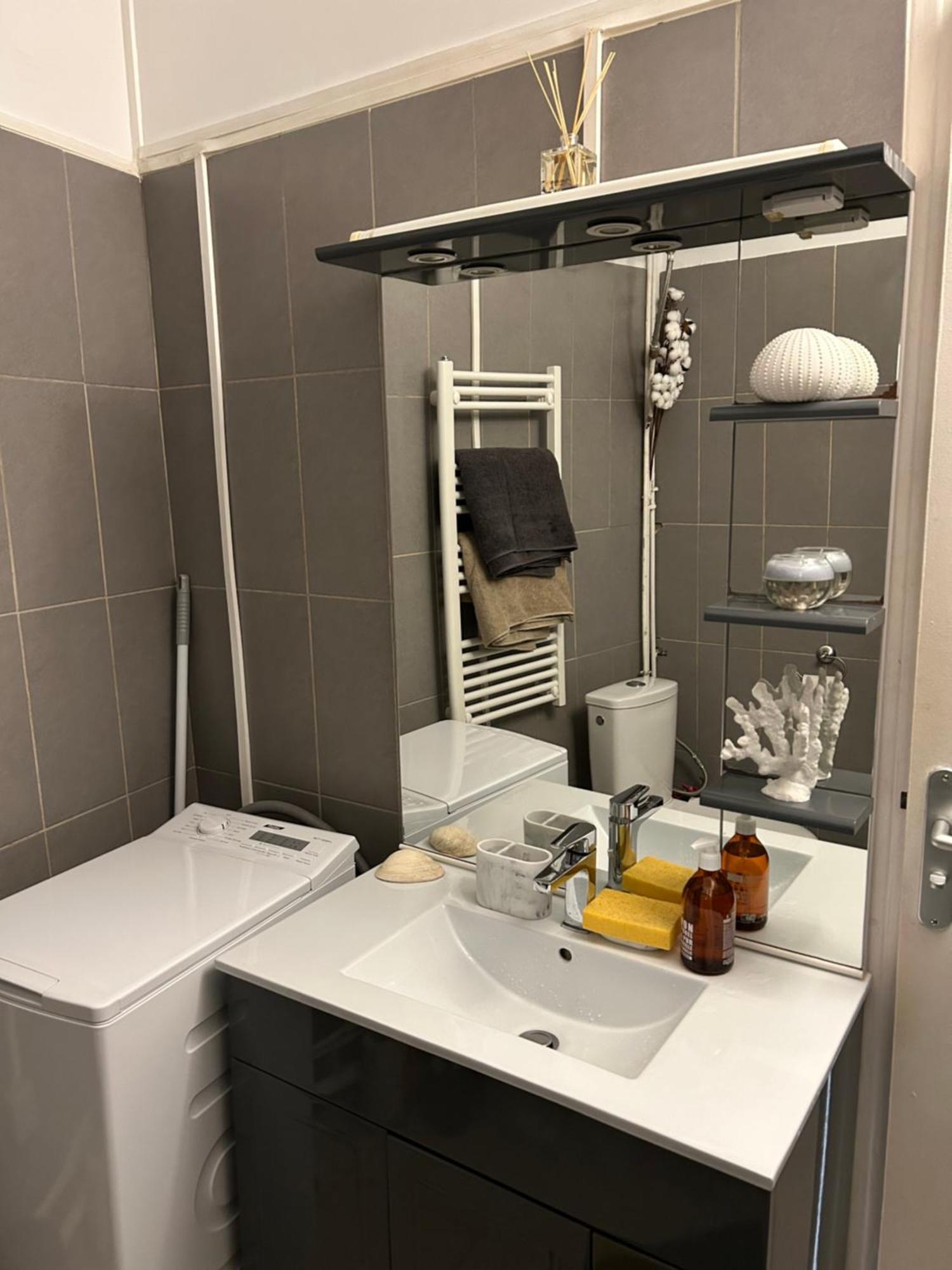 Grand Studio Entierement Renove Au Coeur De Paris Lejlighed Eksteriør billede